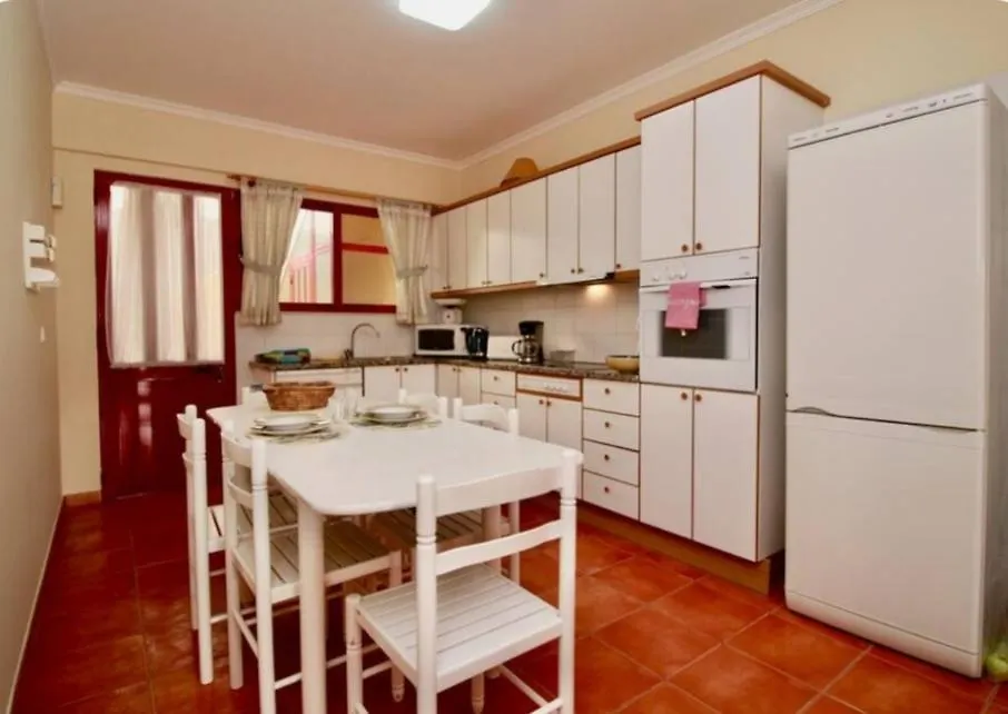 Angela Beach Place Vila Baleira